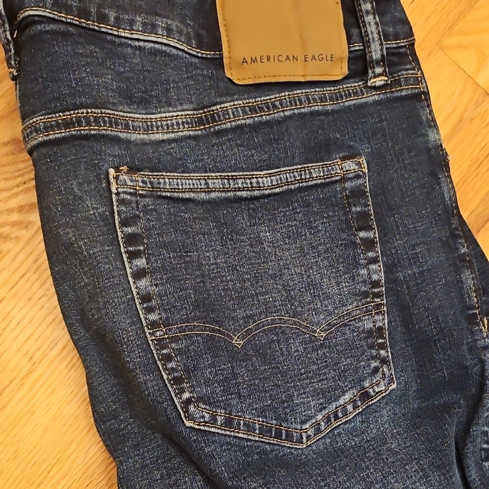 American Eagle Outfitters Men's Dark Blue Slim Jeans - Picture 2 of 2